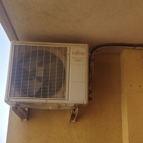 Unidad exterior máquina Fujitsu rearmada y en marcha