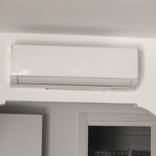 Instalación tcl en aguadulce -Instalación 3A +++ y 2A++ en aguadulce con bomba calor -Condensadores equipos tcl y silverair